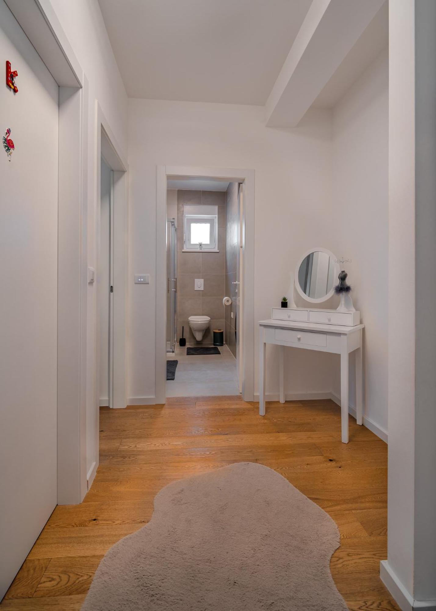 Korina Apartment - Free Private Parking 扎达尔 外观 照片